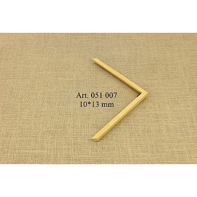 Деревянный багет 051 007