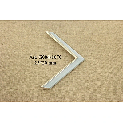 Пластиковый багет G084-1670